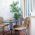 Your Bairro Alto Apartamento